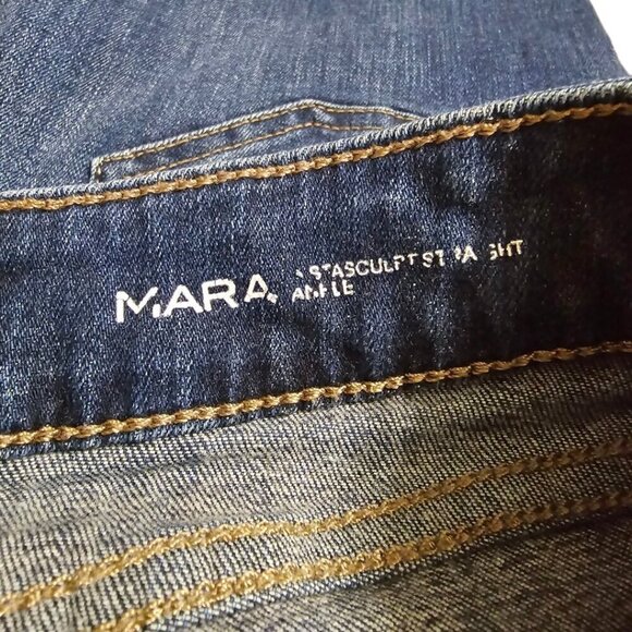 DL1961 Mara Instasculpt Straight Leg Raw Hem Ankle Jeans in Ravine Sz 27 - Picture 7 of 10